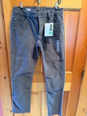 NWT Stio Corduroy Men’s Pants in Slate Gray Size 32/30 $129 Retail